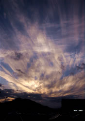 秋の夕雲