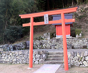 八咫鏡野の八咫烏神社